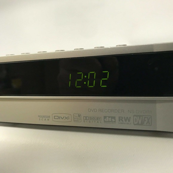 Insignia NS-DVDR1 DVD Recorder +R/RW, No Remote, Fully Operational - Picture 1 of 10